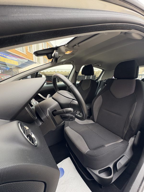 Peugeot 308 1.6 Premium – Image 10