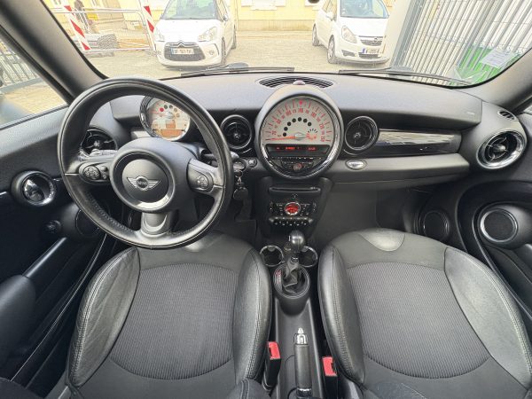 MINI COOPER (2) 2.0 D 112  BVA – Image 13