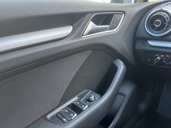 AUDI A3 III SPORTBACK 1.4 TFSI 122 ATTRACTION – Image 15